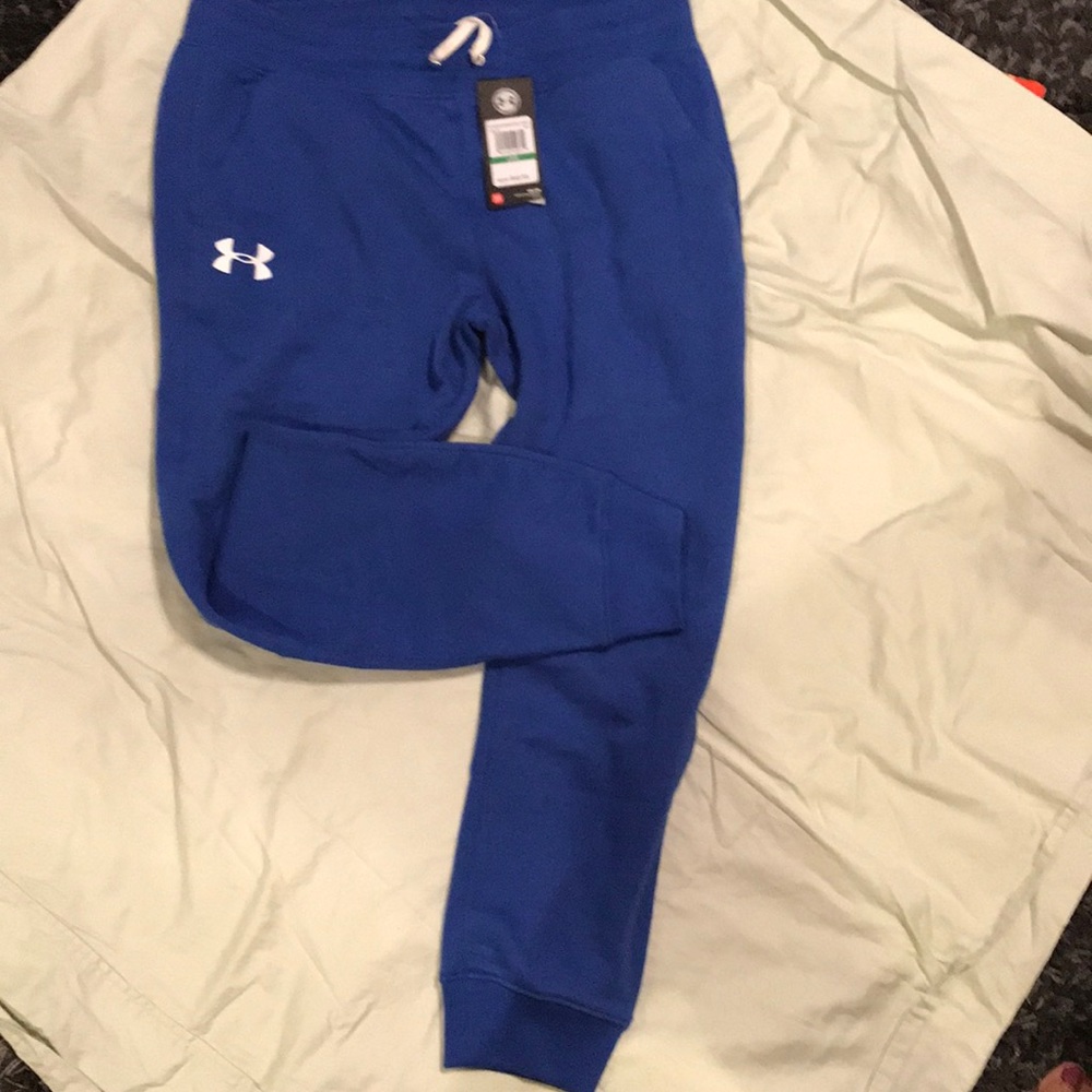 Women’s Under Armour Fleece Graphic Pants NWT - Picture 4 of 4